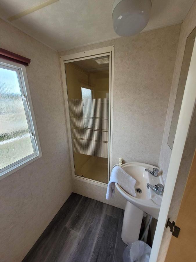 V13 - Golden Anchor, Pet Friendly, Wifi And Close To The - Meadow Lakes Caravan & Hire Чапел-Сент-Леонардс