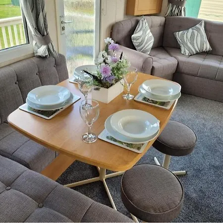 V13 - Golden Anchor, Pet Friendly, Wifi And Close To The Beach - Meadow Lakes Caravan & Lodge Hire Chapel St. Leonards Exterior foto