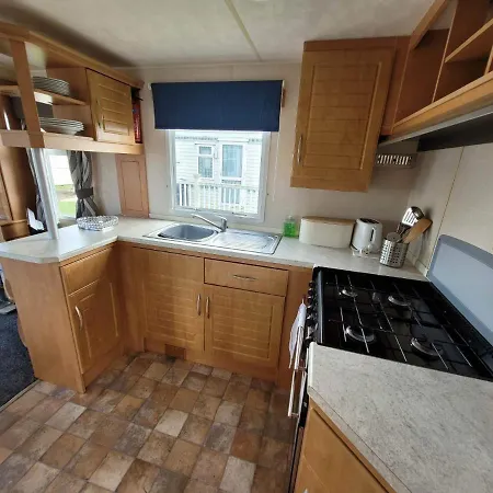V13 - Golden Anchor, Pet Friendly, Wifi And Close To The Beach - Meadow Lakes Caravan & Lodge Hire Chapel St. Leonards Exterior foto